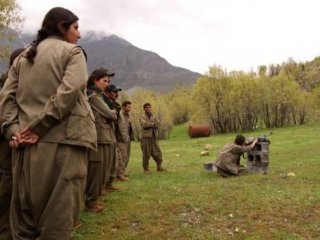 Ailesine vasiyet mektubu yazan PKK'lı terörist ailesi ile buluştu!