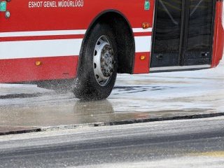 Otobüsten yakıt çalan şoför yakalandı