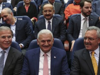 AK Parti'de onlar da değişiyor