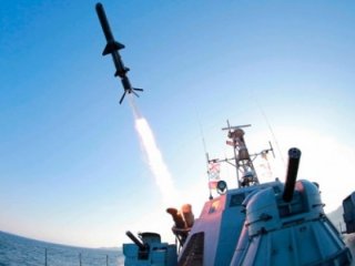 Güney Kore Kuzey Kore'ye ateş açtı