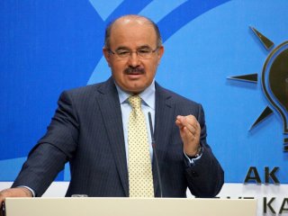 Hüseyin Çelik'ten "Koltuk gitti, konuşmaya başladınız"a cevap