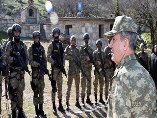 Org. Hulusi Akar çatışma bölgesinde