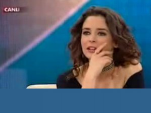 Pelin Batu'dan Tepki Çeken Din Yorumu