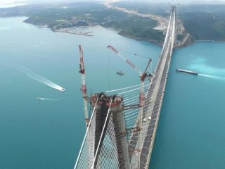 Yavuz Sultan Selim Köprüsü'nün asfaltı tamamlandı