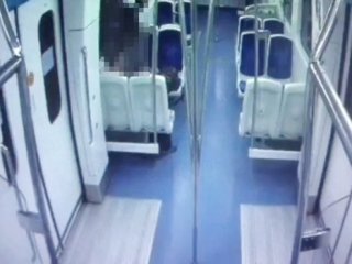 İzmir metrosunda skandal görüntüler ortaya çıktı!