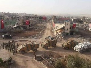 Bölge halkı geride bırakılan harabeden kimi sorumlu tutuyor?