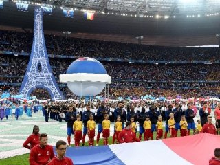 Euro 2016’ya Dev Açılış