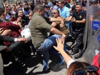 CHP'liler bu kez de polise saldırdı!