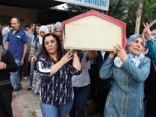 Bombacının cenazesine katılan HDP'lilere şok!