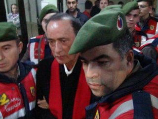 Alaattin Çakıcı’ya hakaretten ceza yağdı