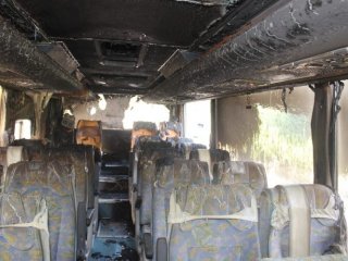 Üniversite öğrencilerini taşıyan otobüs yandı!