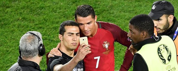 Ronaldo ile özçekim Portekiz'in başına dert açtı