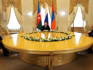 Rusya'da üçlü zirve