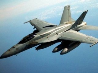 Savaş uçağı düştü! Pilot esir alındı