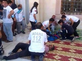 Adana'da camide 'canlı bomba' alarmı