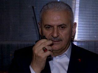 Binali Yıldırım, telsizden anons geçti