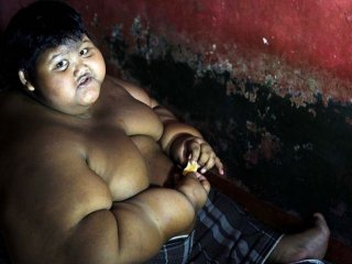 Günde 5 öğün yemek yiyor!