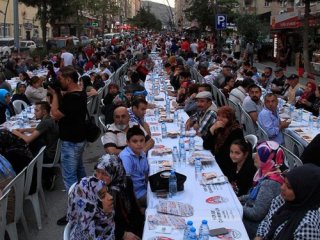 12 bin kişi iftar yaptı