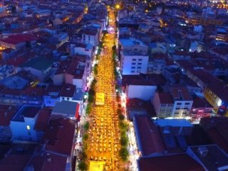 Türkiye’nin en büyük iftar sofrası