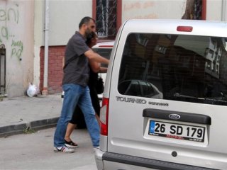 Fuhuş yapıldığını alenen ilan etmişler!