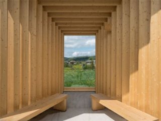 Dünyanın en çılgın otobüs durakları