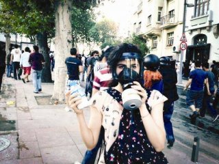 Nesrin Cavadzade'den ikiyüzlü tavır!