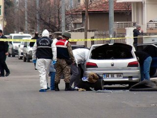 Diyarbakır'da bombalı araç alarmı