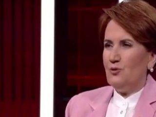 Meral Akşener canlı yayında ağladı