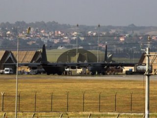İncirlik’teki aramada para bulundu