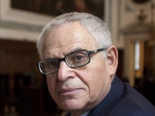 Luttwak: Önce Erdoğan öldürülmeliydi