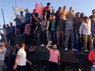 Darbe girişimine iş dünyasından tepkiler