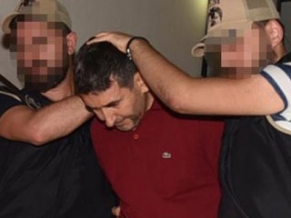 Darbeci albay dolapta yakalandı