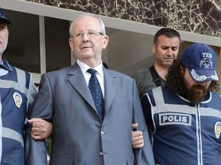 2’nci Ordu Komutanı Huduti: Paşa, albaydan emir alıyordu