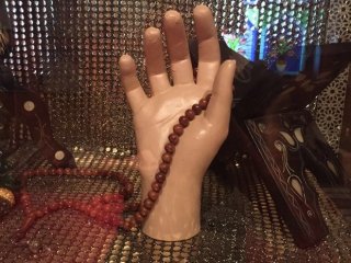 Polis Gülen'in odasına girdi