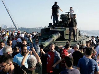 Futbol dünyası darbe girişimine karşı tek yürek