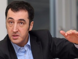 FETÖ'nün darbe girişimi sonrası Cem Özdemir'den skandal öneri!