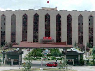 Üst düzey Diyanet görevlisine skandal soruşturma