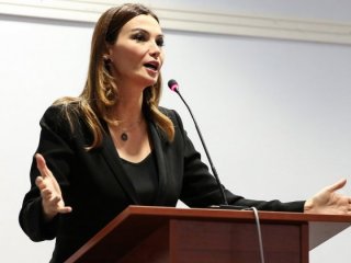 Azeri vekil Paşayeva:''Türkiye için de canımı vermeye her an hazırım"