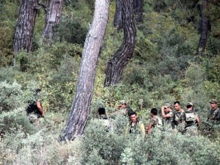 Kaçak darbeci askerlere operasyon!