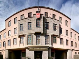 Komutanlıklar bakanlığa bağlandı