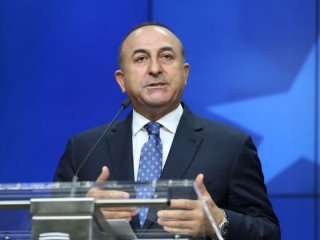 Bakan Çavuşoğlu demokrasi dersi verdi