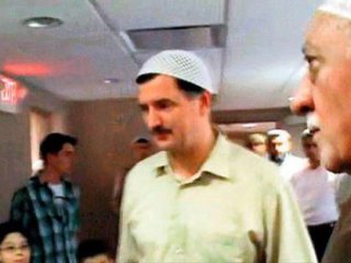 Gülen Yaşar Büyükanıt’la boğuşmuş!