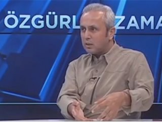 FETÖ'cü sözde profesöre millet tükürdüğünü böyle yalattı