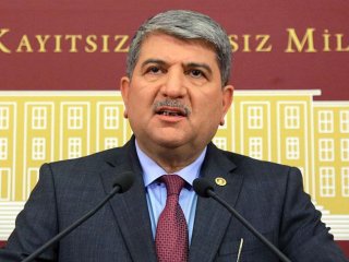 Torun: FETÖ okullarında din dersini papaz veriyordu