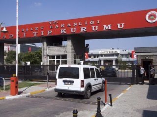 Darbecilerin cesetleri ortada kaldı