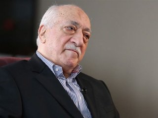 Gülen'in avukatları yurt dışına kaçtı