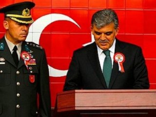 Abdullah Gül'ün eski yaverinden tehdit!