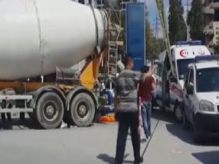 Davutpaşa'da beton mikser dehşeti