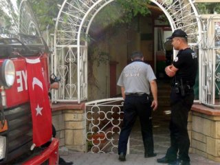 Polis karakolunda yangın