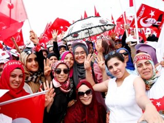Türkiye tarih yazıyor! İşte Yenikapı'dan canlı yayın görüntüleri